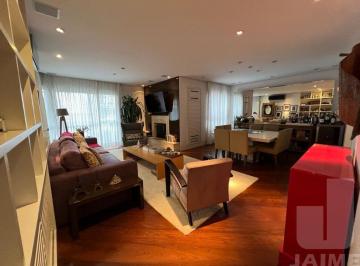 Apartamento · 170m² · 4 Quartos · 2 Vagas · Apartamento com 4 dormitórios sendo 3 suítes e 2 vagas e área nobre de Perdizes.