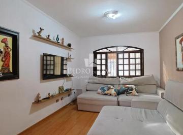 Casa · 243m² · 3 Quartos · 2 Vagas · Sobrado Frontal no Ermelino Matarazzo, 3 Dormitórios, Suíte, Quintal com Espaço Gourmet e 2 vagas