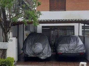 Casa · 170m² · 5 Quartos · 2 Vagas · Sobrado à venda, 170 m² por R$ 880.000,00 - Vila Clementino - São Paulo/SP
