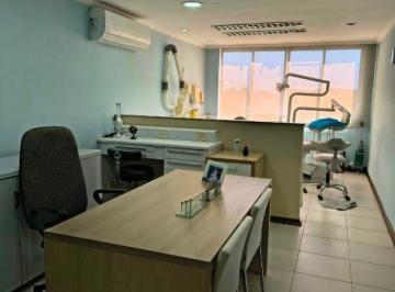 231873827ccb673634fd93945a4ca993a673e8e4 · Centro de Niterói! Ampla sala completamente montada, pronta para usar!