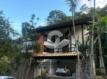 a62d17d637499bd7ac2d12807889fdc178afcdbe · Casa com 3 dormitórios à venda, 386 m² por R$ 1.700.000,00 - Pendotiba - Niterói/RJ
