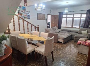 Casa · 295m² · 4 Quartos · 2 Vagas · Casa à venda, 295 m² por R$ 630.000,00 - Jardim Santa Mena - Guarulhos/SP