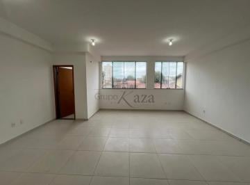 Comercial · 129m² · 2 Vagas · Comercial/Sala - Comercial - No bairro Bosque dos Eucaliptos - 129m².