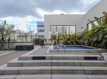 Apartamento · 300m² · 4 Quartos · 4 Vagas · Cobertura à venda, de 300m², 4 quartos, varanda gourmet e piscina na melhor localização no bairro Vi