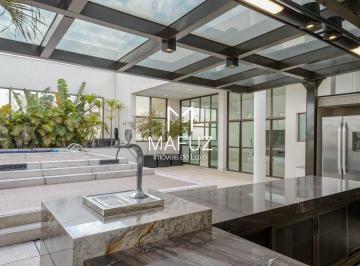 Apartamento · 300m² · 4 Quartos · 4 Vagas · Cobertura à venda, de 300m², 4 quartos, varanda gourmet e piscina na melhor localização no bairro Vi