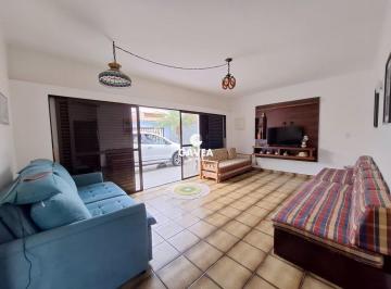 Casa · 200m² · 3 Quartos · 4 Vagas · Casa à venda no vera cruz em Mongaguá.