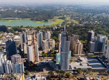 a3790dbd6bd04989331645daeec7b28047adbf7f · Apartamento com 3 dormitórios à venda, 155 m² por R$ 3.224.750,00 - Champagnat - Curitiba/PR