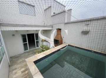 Apartamento · 208m² · 3 Quartos · 2 Vagas · Vende-se cobertura duplex com 03 dormitórios sendo 02 suítes no Marapé em Santos.
