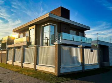 d4bb397e75b39d030fcc5fec796fc329b15490fa · Casa de Alto Padrão, com Piscina, 5 dormitórios à venda, 460 m² por R$ 4.300.000 - Cohapar - Guaratu