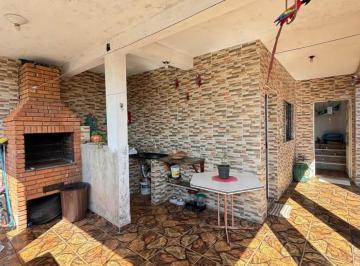 Casa · 230m² · 2 Quartos · 2 Vagas · Casa com 02 dormitórios para locação, 230 m² no Jardim Marek - Santo André SP.