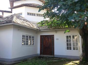 43f43bd14727fe9212ee7bcd9a1fe46e524820f4 · Casa com 4 dormitórios para alugar, 238 m² por R$ 4.883,92/mês - Serra Grande - Niterói/RJ