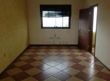Casa · 374m² · 4 Quartos · 6 Vagas · Oportunidade - Casa - Jardim Santa Maria - Jacareí - 4 Dormitórios - 374m².