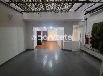 Comercial · 197m² · 1 Quarto · Casa comercial para locação no Bairro Jardim, Santo André