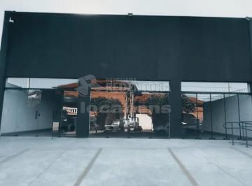 Comercial · 400m² · 3 Vagas · Salão com excelente localização.