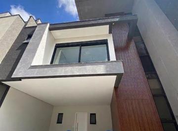 Casa · 219m² · 3 Quartos · 2 Vagas · SOBRADO TRIPLEX EM CONDOMINIO RESIDENCIAL