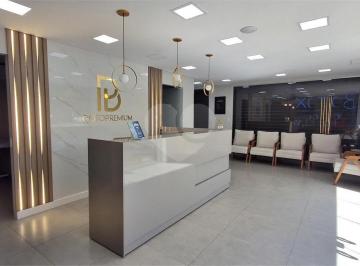 Imagem Principal · Casa comercial de esquina no miolo do Campo Belo