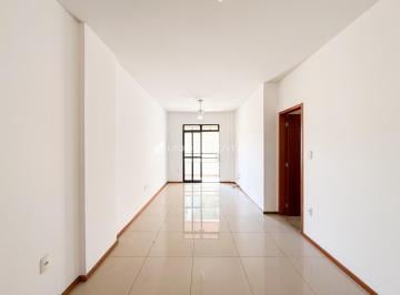 Sala 2 ambientes · Apartamento de 2 quartos com varanda à venda no bairro Granbery em Juiz de Fora/MG.