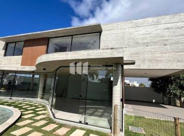Imagem 1 · Casa para venda e aluguel em Jacuhy, Serra