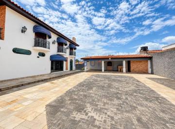 Casa · 400m² · 3 Quartos · 15 Vagas · Casa para alugar em Jardim Santa Rosália de 400.00m² com 3 Quartos e 15 Garagens