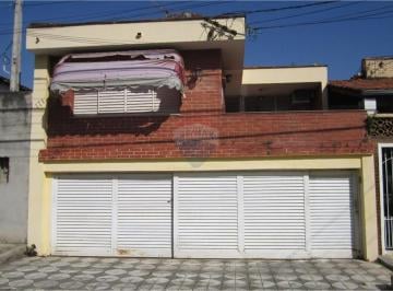 Casa · 250m² · 6 Quartos · 2 Vagas · Casa para alugar em Vila Trujillo de 250.00m² com 6 Quartos, 4 Suites e 2 Garagens
