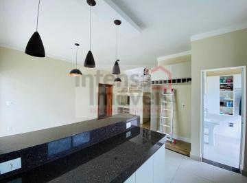 Casa · 215m² · 3 Quartos · 2 Vagas · Casa de Condomínio para venda em Piracangaguá de 215.00m² com 3 Quartos, 1 Suite e 2 Garagens