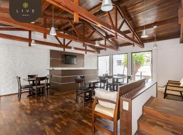 Casa · 650m² · 3 Quartos · 10 Vagas · Amplo terreno com excelente localização e estrutura para uso comercial no São Francisco