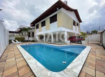 Casa · 350m² · 4 Quartos · 6 Vagas · Casa no condomínio Vila Rica