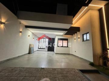 Casa · 185m² · 3 Quartos · 4 Vagas · Casa em Rua Pioneiro Diogo Martins Esteves - Jardim Iguaçu - Maringá/PR