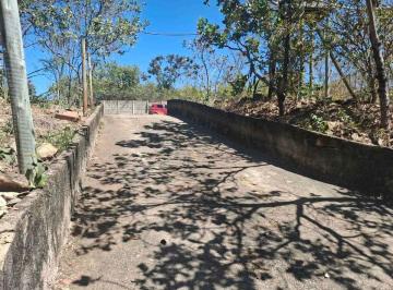Rural de 3 quartos, Fercal · Vendo Chácara com 1hct Na Rua do Mato Fercal Sobradinho