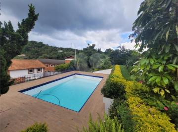 Casa · 250m² · 3 Quartos · 2 Vagas · Condomínio com 3 quartos à venda em Caraguatá - SP
