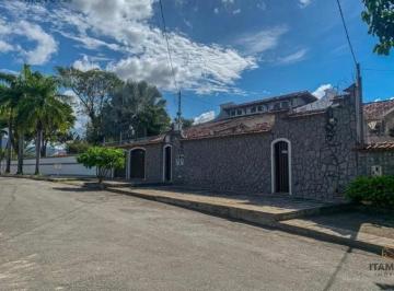 Casa · 400m² · 5 Quartos · 2 Vagas · Casa à venda com 5 quartos | Centro de Guarapari/ES