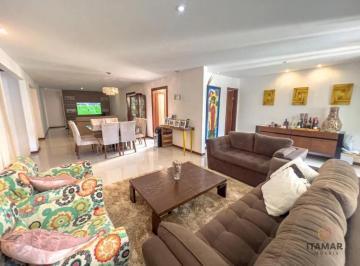 Casa · 324m² · 4 Quartos · 3 Vagas · Casa à venda, 324 m² por R$ 1.700.000,00 - Nova Guarapari - Guarapari/ES