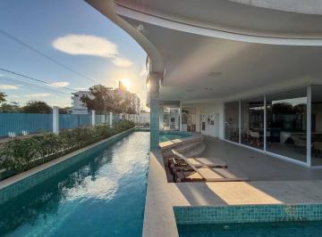 Apartamento · 204m² · 4 Quartos · 3 Vagas · Vista Definitiva para o Mar | Apartamento Exclusivo com 4 Suítes e 3 Vagas na Bacutia