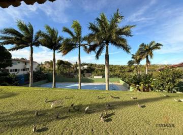 Casa · 170m² · 3 Quartos · 5 Vagas · Casa em condomínio fechado em Guarapari com 3 suítes e área de lazer completa.