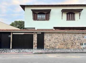 Casa · 254m² · 4 Quartos · 2 Vagas · Casas para venda em Itapebussu com 4 quartos em Guarapari/ ES