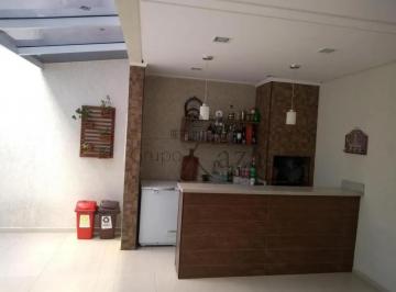 Casa de 3 quartos, São José dos Campos · SOBRADO AMPLO NO JARDIM AMÉRICA | PRÓXIMO AO SHOPPING ORIENTE| 3 DORM