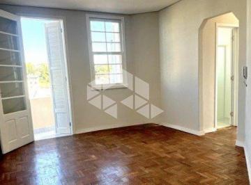 Apartamento · 45m² · 2 Quartos · Apartamento  de 2 dormitórios e com duas sacadas