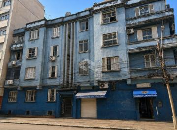 Apartamento · 72m² · 3 Quartos · Apartamento Térreo com Pátio Amplo e Churrasqueira - Cidade Baixa