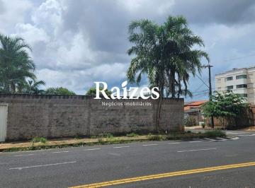 Terreno · 360m² · Terreno 360 m² à venda no Segismundo Pereira em Uberlândia
