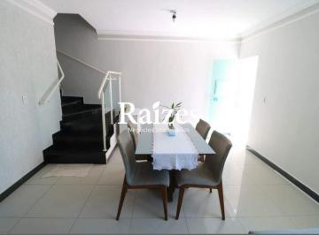 Casa · 104m² · 3 Quartos · Sobrado com 3 Quarto sendo 1 Suíte, Quintal, Ar-Condicionado e no Bairro Jardim Karaíba em Uberlândi