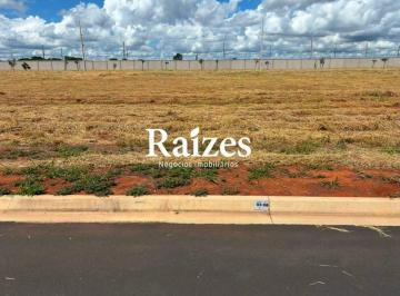 Terreno · 275m² · Lote em condomínio no Bairro Grand Ville com 275 m² em Uberlândia