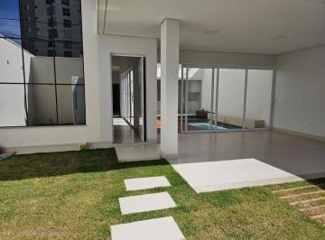Casa · 175m² · 3 Quartos · 2 Vagas · Casa moderna com 3/4 sendo 2 suítes no Jardim Inconfidência