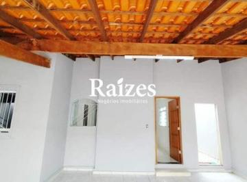 Casa · 150m² · 3 Quartos · 3 Vagas · Casa no Santa Mônica com 3 quartos sendo 2 suítes