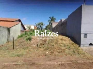 Terreno · 350m² · Terreno residencial à venda no Cidade Jardim em Uberlândia com 350 m²