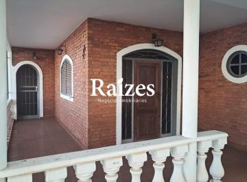 Casa · 300m² · 5 Quartos · 3 Vagas · Casa com 3/4 sendo 2 suítes no Tabajaras