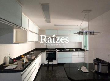 Apartamento · 135m² · 4 Quartos · 2 Vagas · Apartamento à venda 4 quartos sendo 1 suíte no Santa Mônica com 134,70 m², 2 varandas e 2 vagas