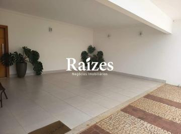 Casa · 240m² · 3 Quartos · 4 Vagas · Casa com 3 suítes no Karaíba