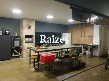 Casa · 210m² · 2 Quartos · 4 Vagas · Casa com 2 quartos sendo 1 suíte no Cidade Jardim