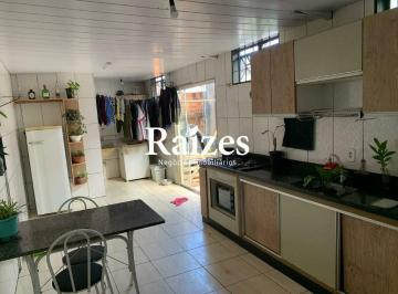Casa · 115m² · 4 Quartos · 2 Vagas · Sobrado residencial e comercial no Luizote de Freitas