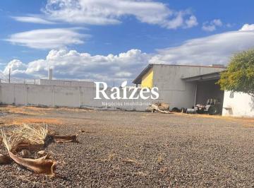 Comercial · 300m² · 3 Quartos · 4 Vagas · Área Comercial Umuarama 1.105 m2, Próximo ao HC e Excelente para Lojas Caminhões e Maquinários